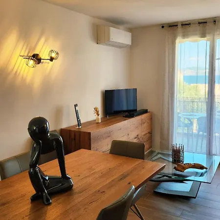 Duplex Horizon Bleu شقة *